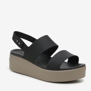 CROCS - Brooklyn Low Wedge Sandal